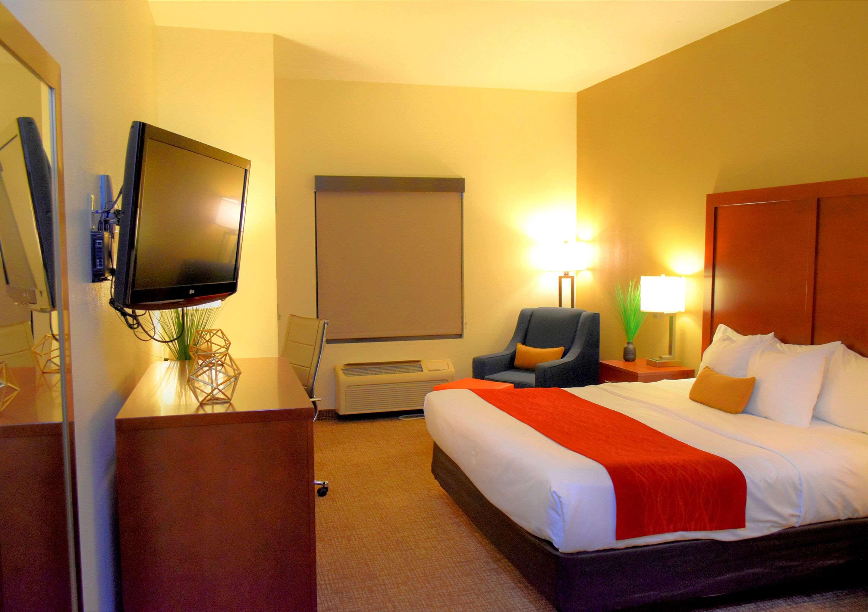 Comfort Inn & Suites Greenville I-70 Bagian luar foto